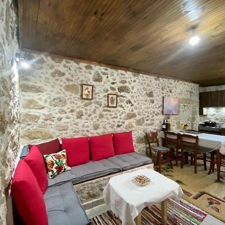 Nikos Traditional House Malathiros Ngoại thất bức ảnh